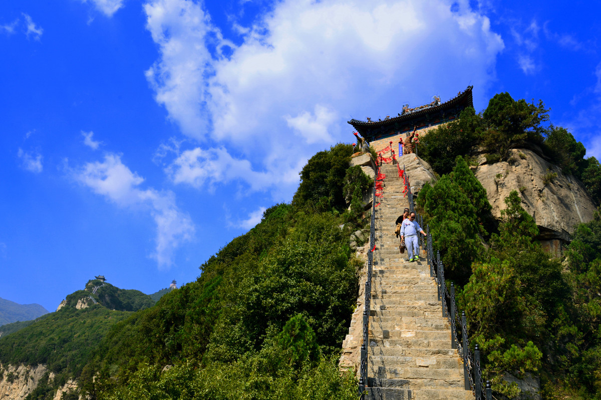 探秘自然奇觀 山西云丘山冰洞，中國北方罕見的冰封世界
